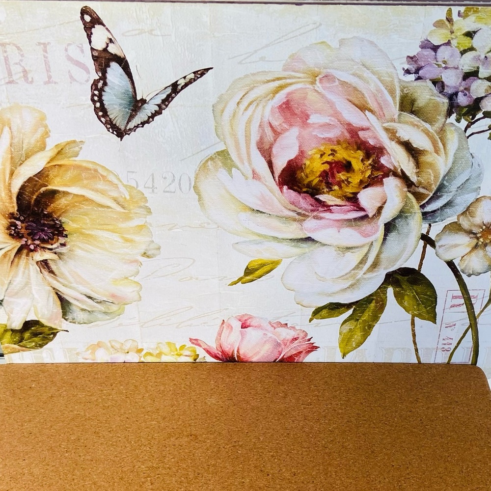 8 GUC Paris Flowers and a Butterfly Place Mats Slightly Used but Still Clean🦋🌸 - Picture 14 of 16